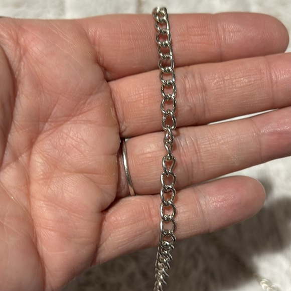 Pop Finity round purse on silver toned chain net perfect blue swirl ombre - Picture 6 of 6